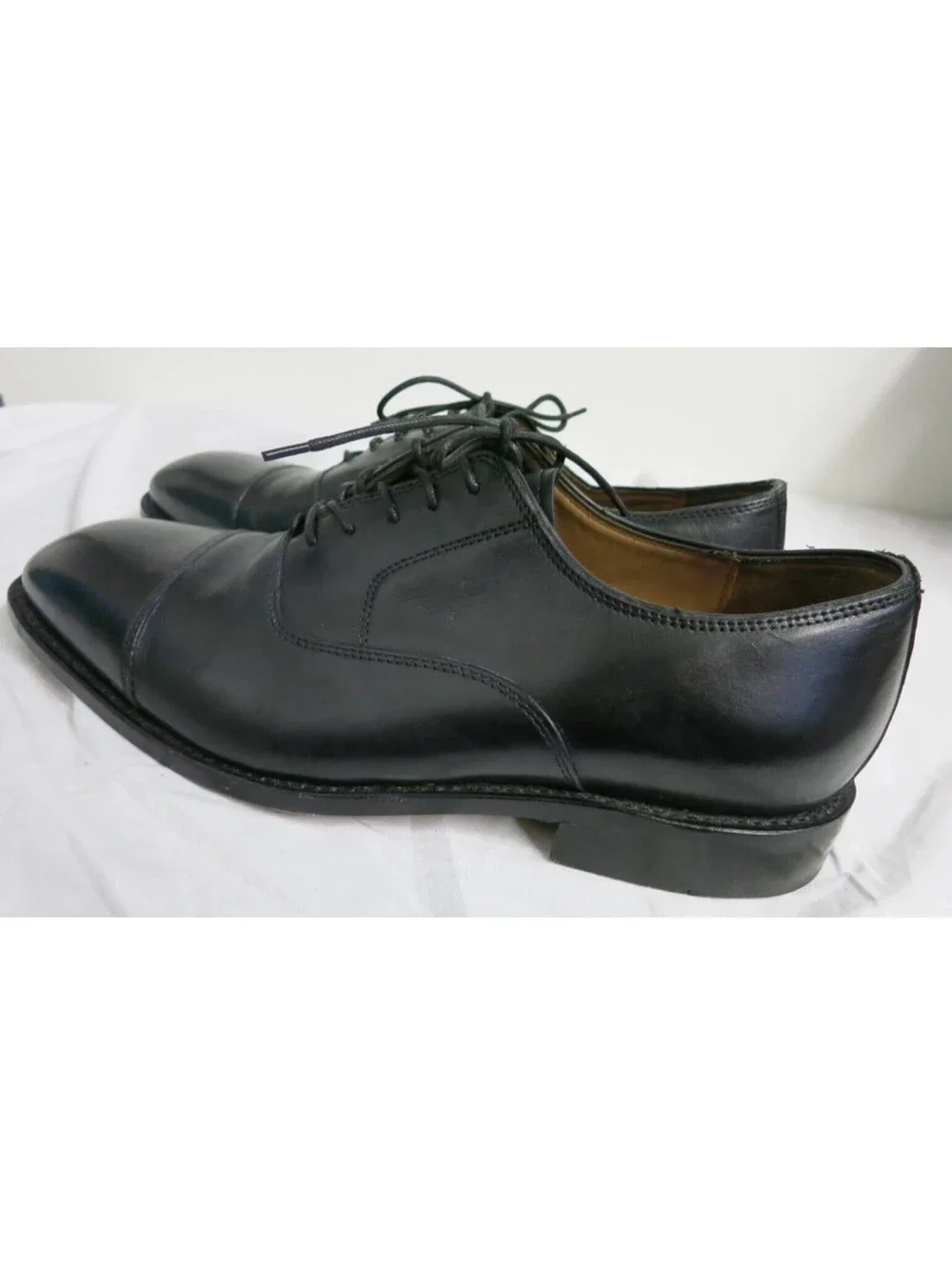 Mens Bostonian 27455 black leather cap toe dress shoes size 10 EEE/E Wide